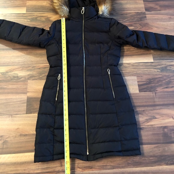 Ivanka Trump puffer jacket - Picture 8 of 12